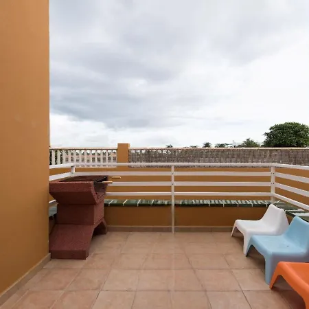 In With Shared Pool And Close To The Beaches Holiday home *