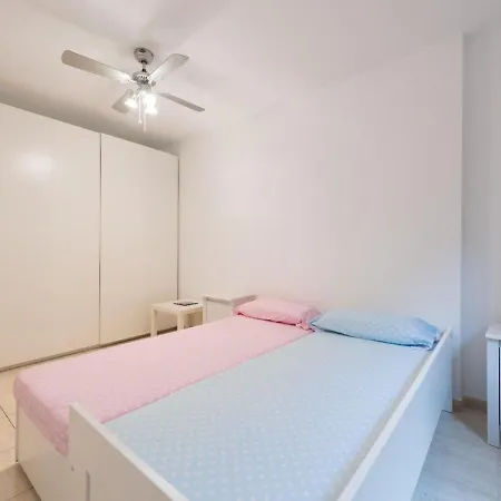 In With Shared Pool And Close To The Beaches Corralejo